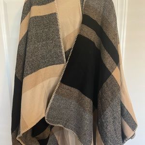 One size fits all sweater cape